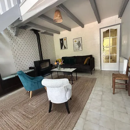 Maison Chaleureuse Avec Jardin Hébergement de vacances